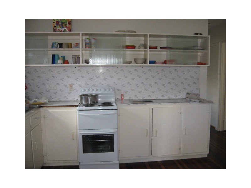 19 Ruge Street, Proserpine QLD 4800