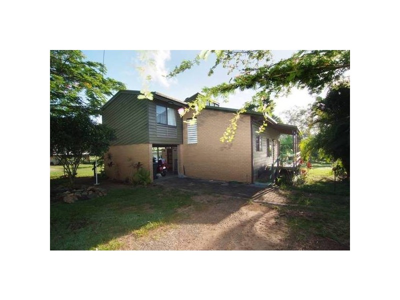 24 Usher Road, Cannonvale QLD 4802