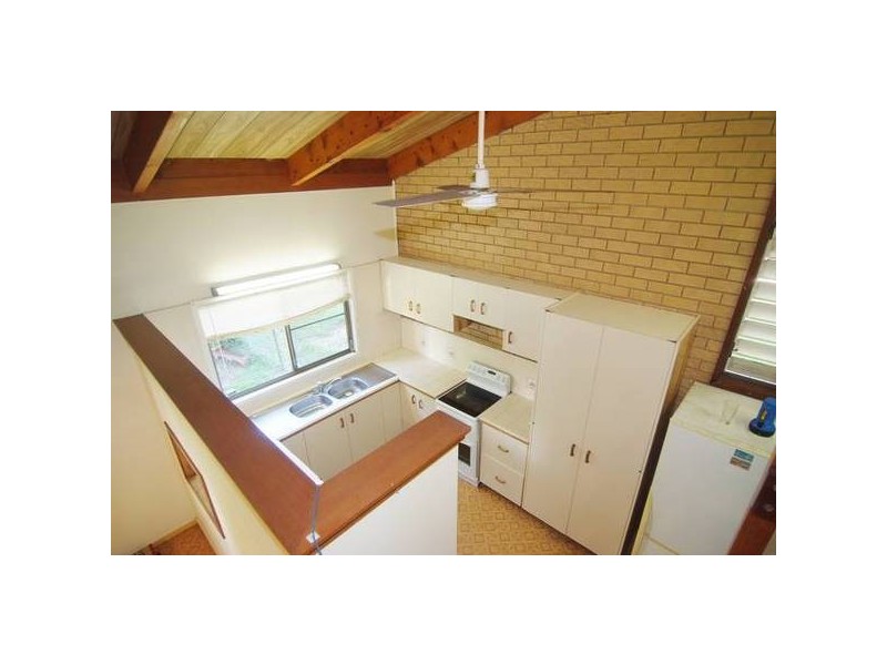 24 Usher Road, Cannonvale QLD 4802