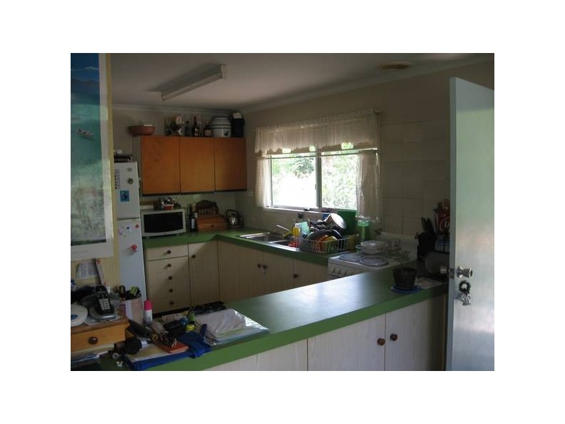 13 Barnes Place, Cannonvale QLD 4802