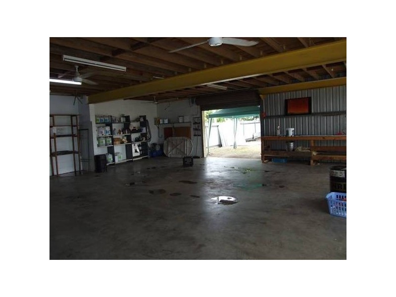 6 Main Street, Proserpine QLD 4800