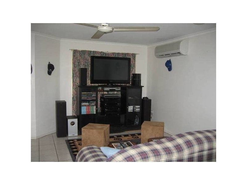 1+2/8 Gardenia Street, Proserpine QLD 4800