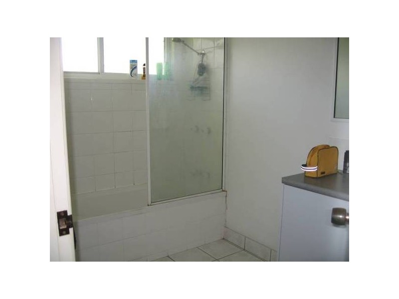 1+2/8 Gardenia Street, Proserpine QLD 4800