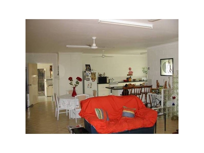 7 Pioneer Drive, Dingo Beach QLD 4800