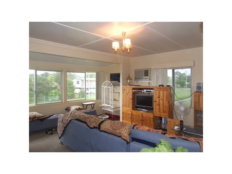 2 Doherty Street, Proserpine QLD 4800