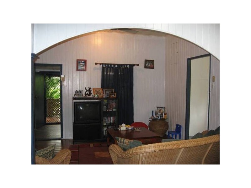 32 Ann Street, Proserpine QLD 4800