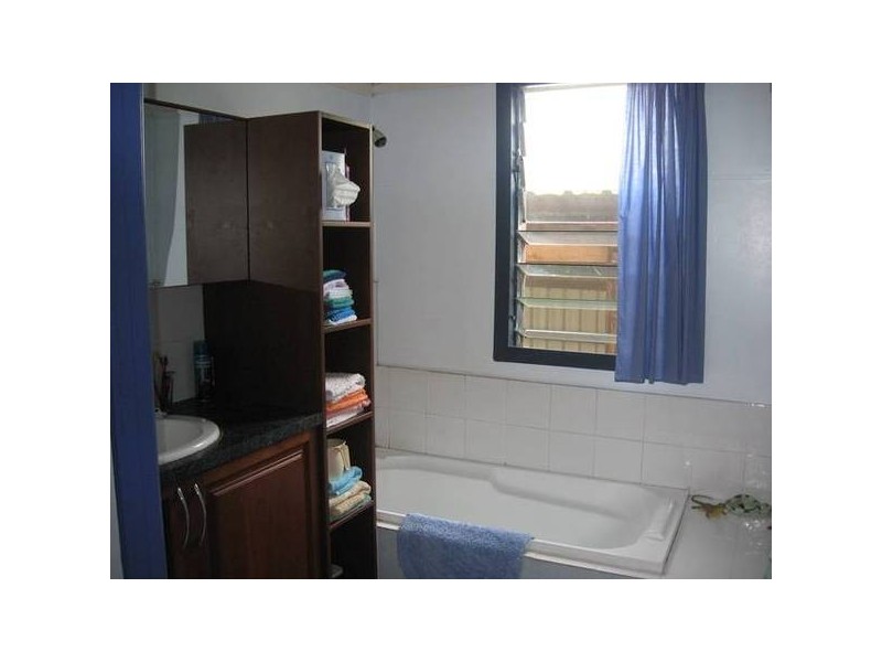 32 Ann Street, Proserpine QLD 4800