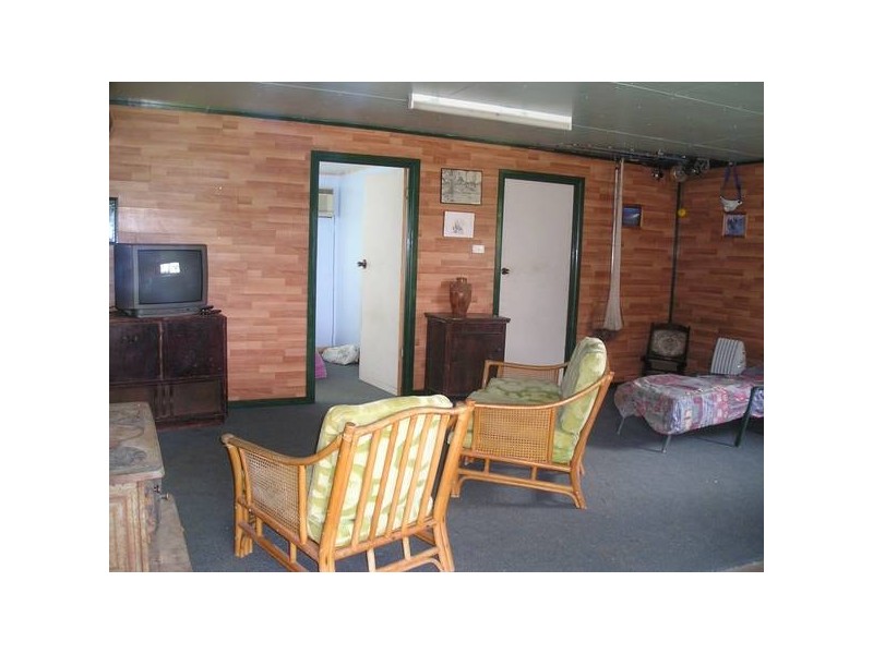 518 Whitsunday Dr, Bloomsbury QLD 4799