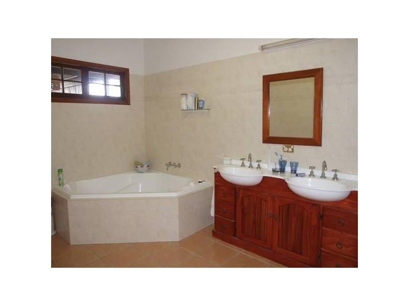 60 Fuljames Street, Proserpine QLD 4800