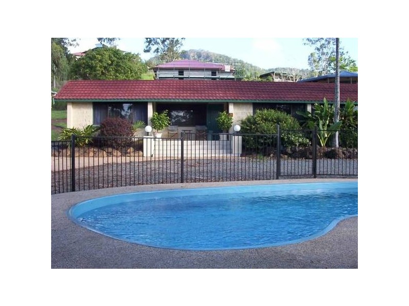 76 Shute Harbour Road, Airlie Beach QLD 4802