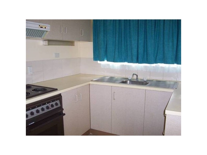 6/2 Florence Street, Proserpine QLD 4800