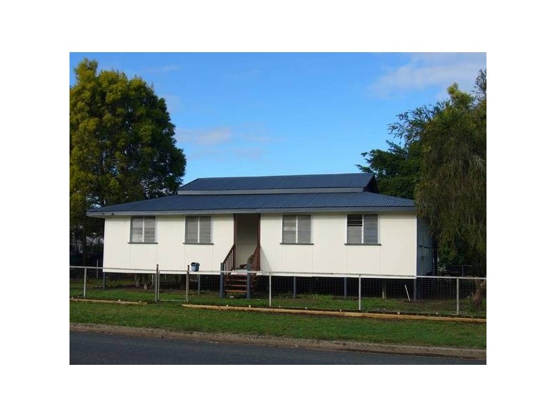 9 Ann Street, Proserpine QLD 4800