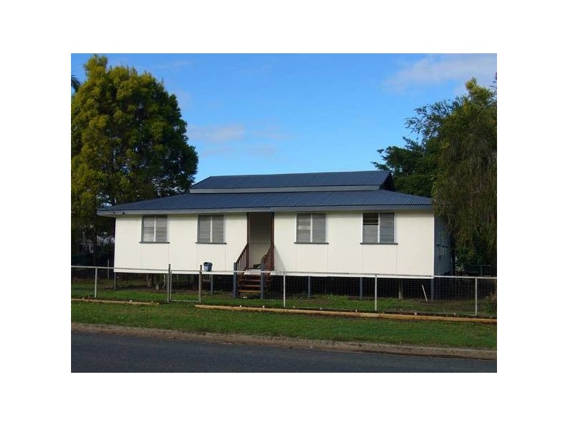 9 Ann Street, Proserpine QLD 4800
