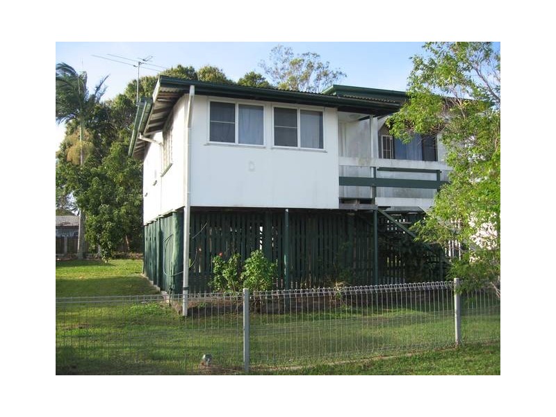 33 Ruge Street, Proserpine QLD 4800