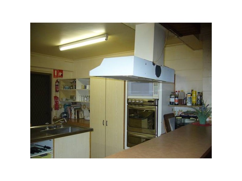 156 Main Street, Proserpine QLD 4800