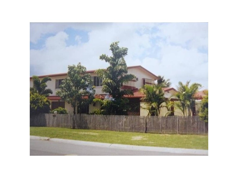 42 Rose Street, Proserpine QLD 4800