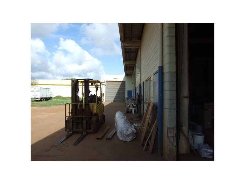 5 Nicol Street, Proserpine QLD 4800