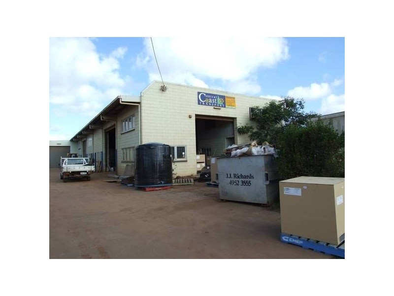 2/5 Nicol Street, Proserpine QLD 4800