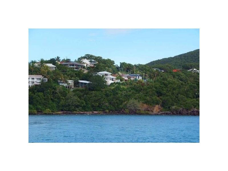 15 Warrain Street, Airlie Beach QLD 4802