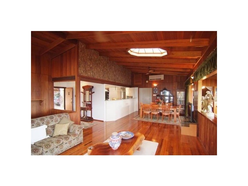15 Warrain Street, Airlie Beach QLD 4802