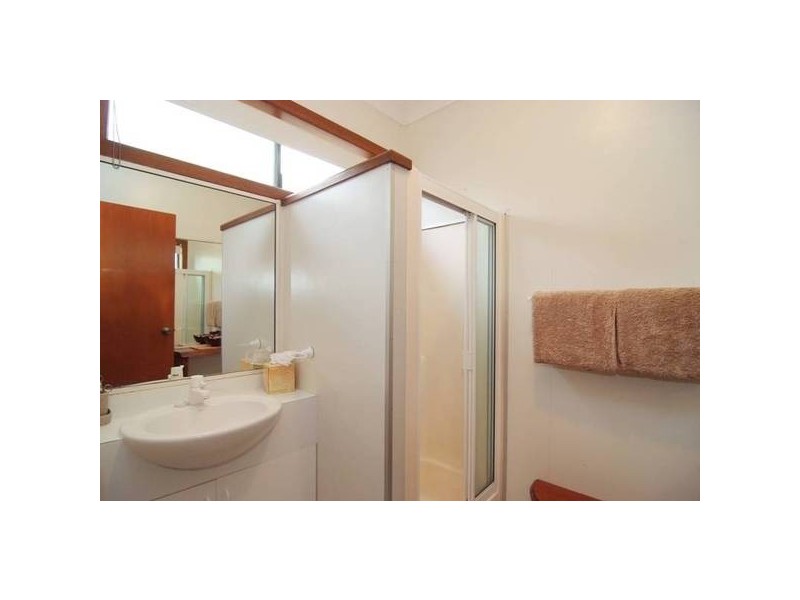 15 Warrain Street, Airlie Beach QLD 4802