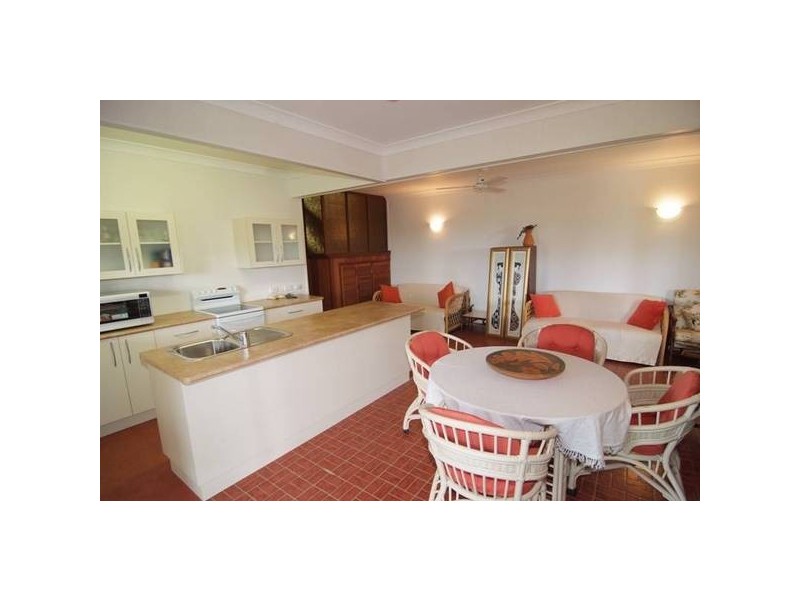 15 Warrain Street, Airlie Beach QLD 4802