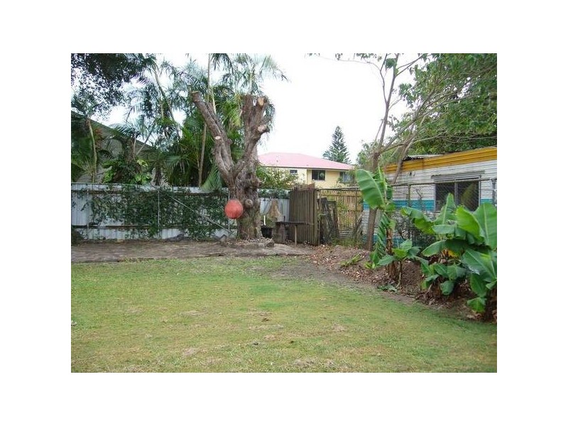 5 Faust Street, Proserpine QLD 4800