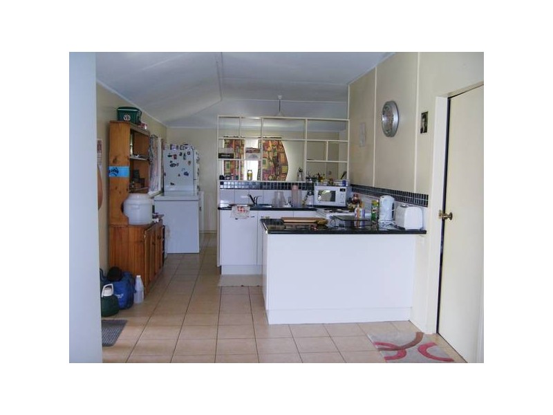 1 Bruce Highway, Bloomsbury QLD 4799