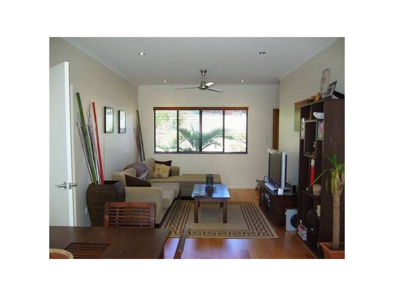 106/25 Abel Road, Cannonvale QLD 4802