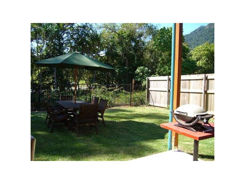 106/25 Abel Road, Cannonvale QLD 4802