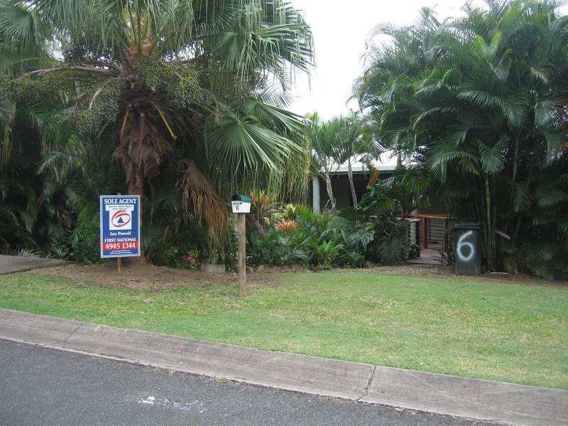 6 Country Road, Cannonvale QLD 4802