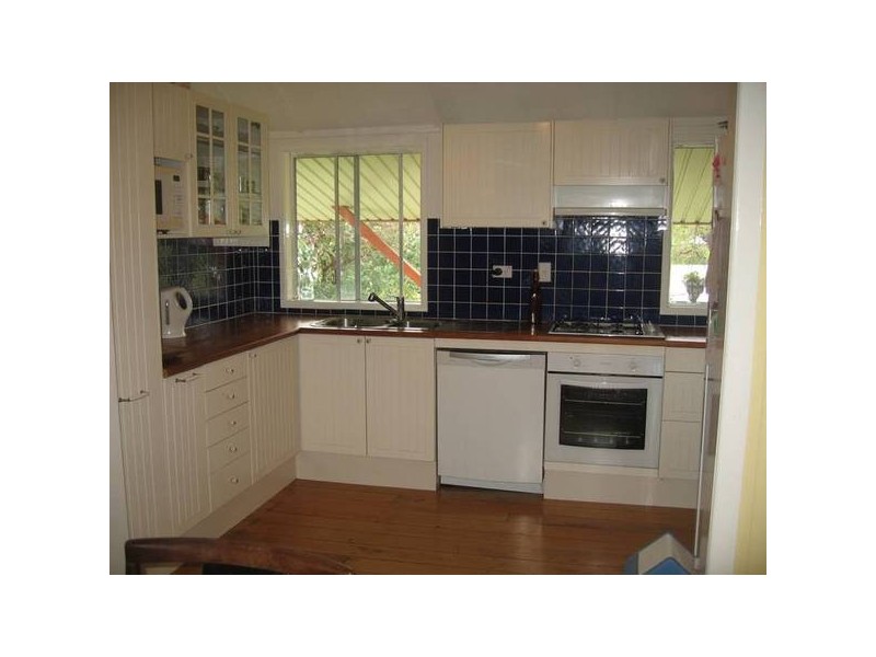 5 Barry Street, Proserpine QLD 4800