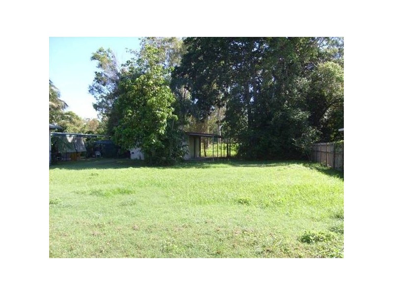11 Bundesen Ave, Midge Point QLD 4799