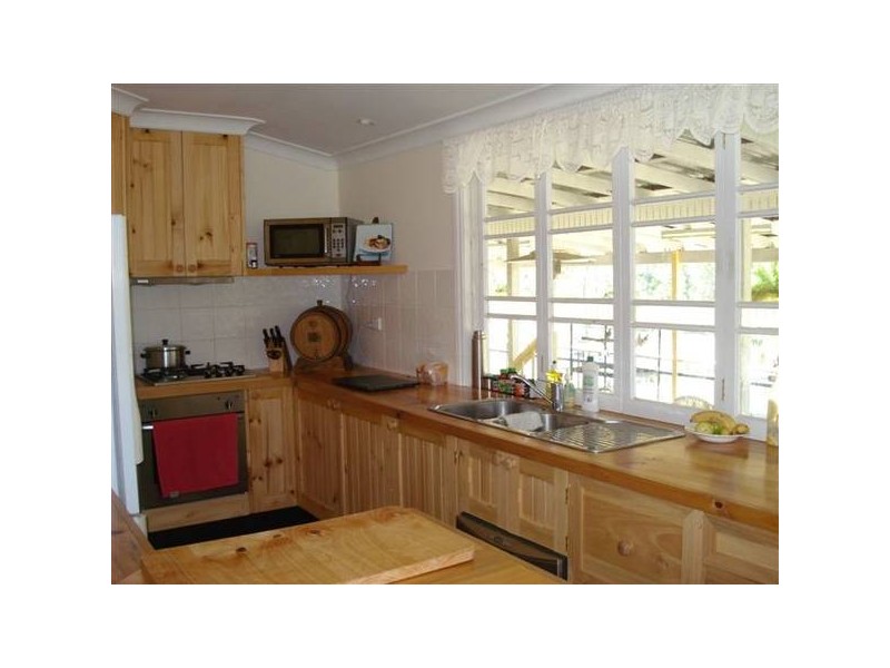 10 Lawson Street, Midge Point QLD 4799