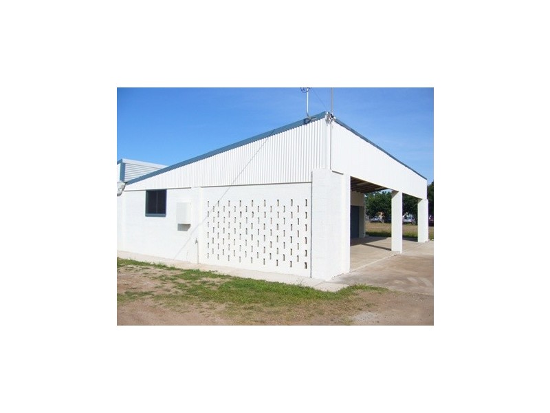 18 Chapman Street, Proserpine QLD 4800