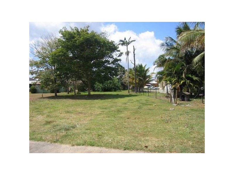 9 Chapman Street, Proserpine QLD 4800