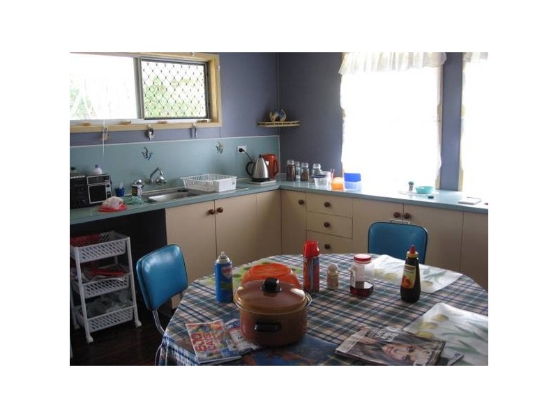 28 Peters Ave, Midge Point QLD 4799