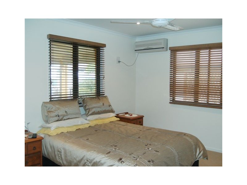 23 Blackcurrant Drive, Hideaway Bay QLD 4800