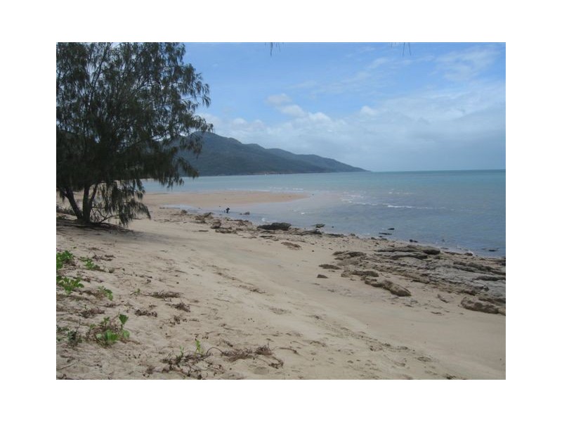 23 Blackcurrant Drive, Hideaway Bay QLD 4800