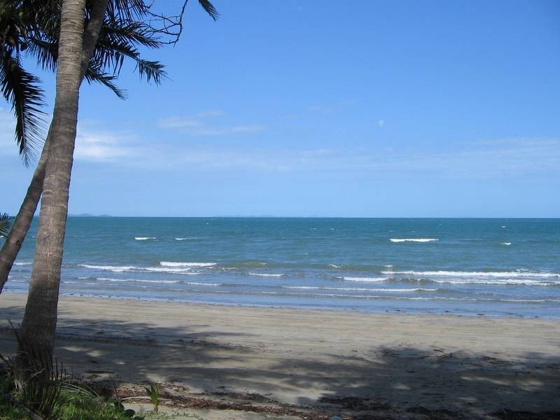 72 Lindeman Drive, Midge Point QLD 4799