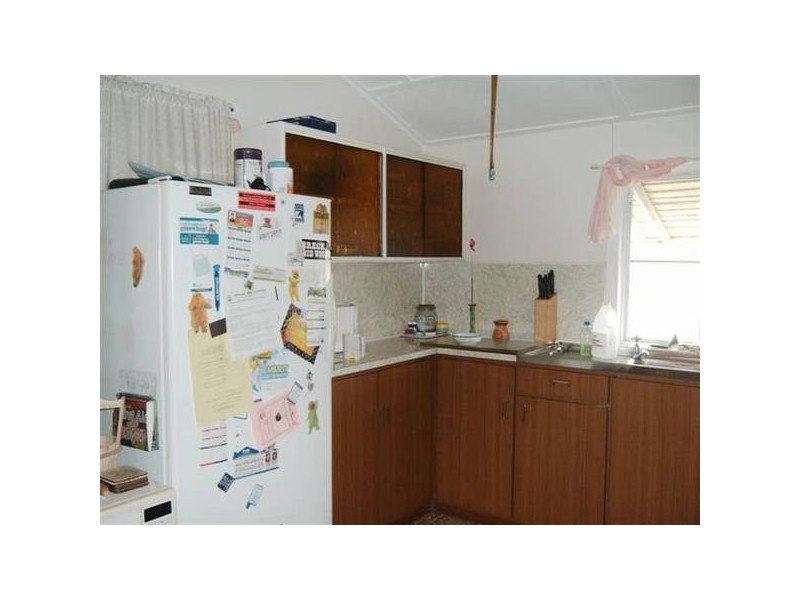 25 Ruge Street, Proserpine QLD 4800