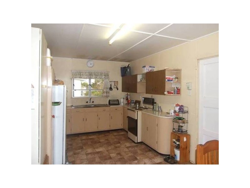 2 Doherty Street, Proserpine QLD 4800