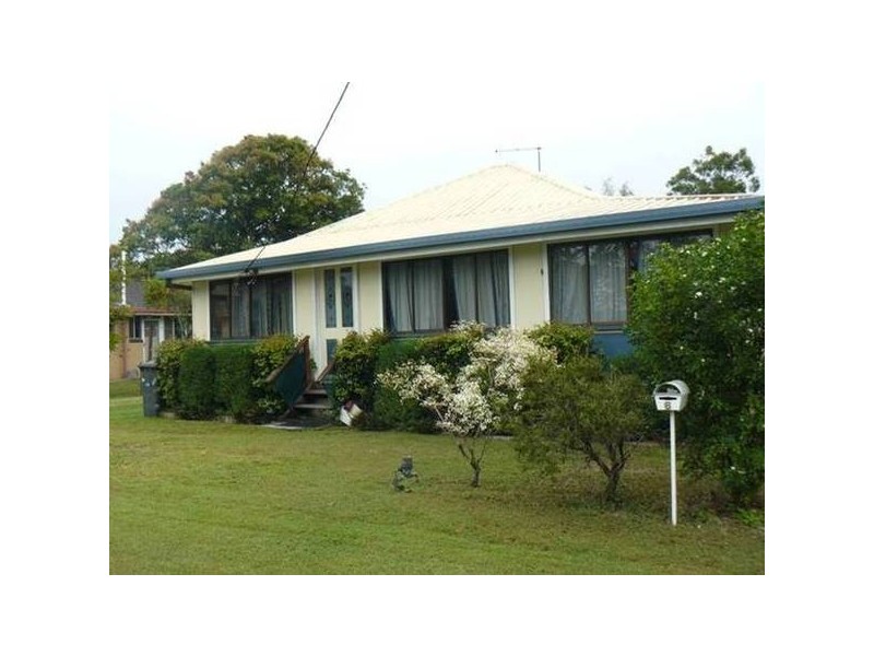 06 Chapman Street, Proserpine QLD 4800