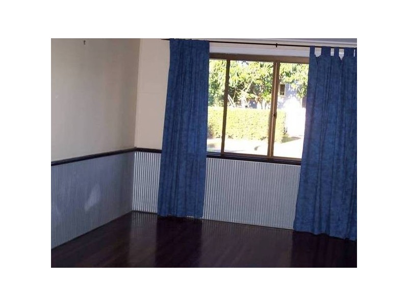 06 Chapman Street, Proserpine QLD 4800