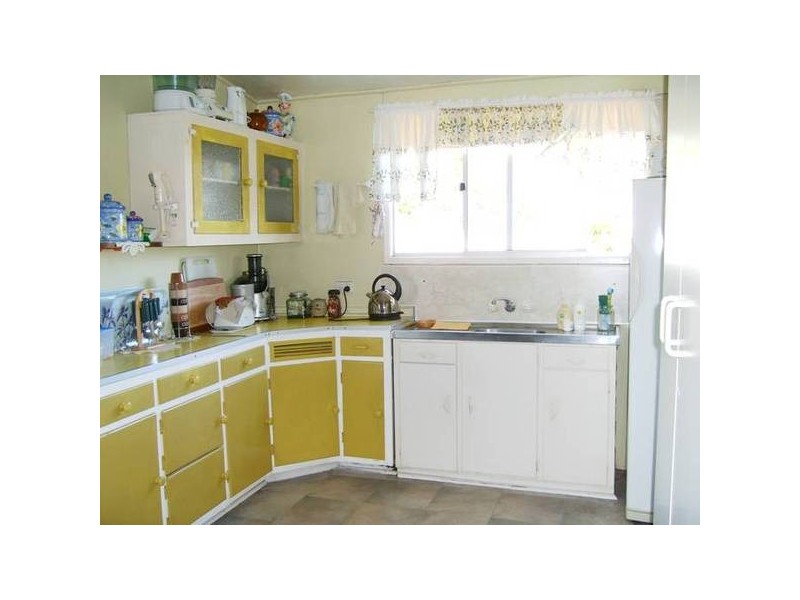 27 Ann Street, Proserpine QLD 4800