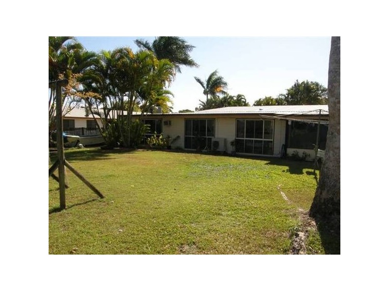 11 Atkinson Street, Proserpine QLD 4800