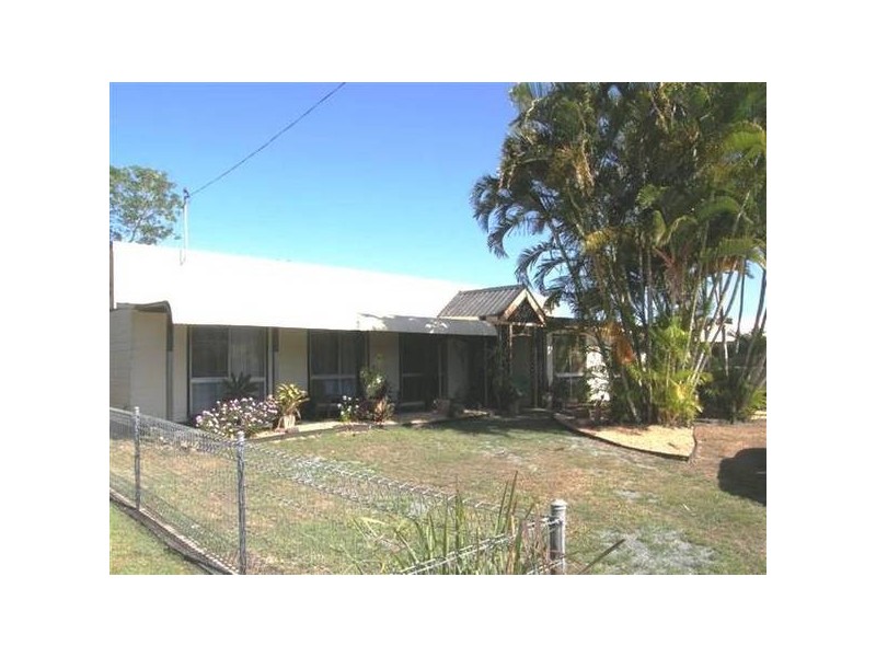 11 Atkinson Street, Proserpine QLD 4800