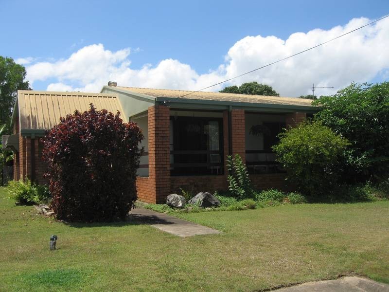 19 Smith Street, Proserpine QLD 4800