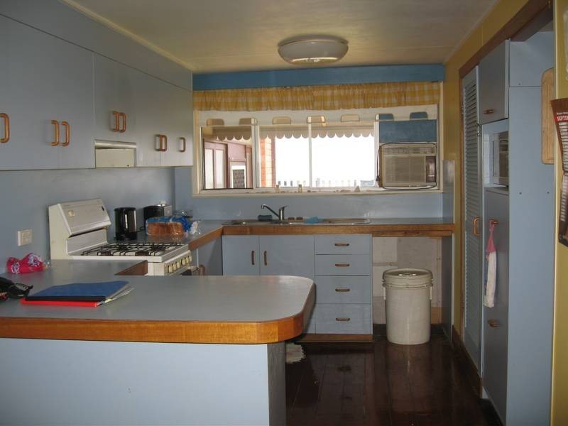 19 Smith Street, Proserpine QLD 4800