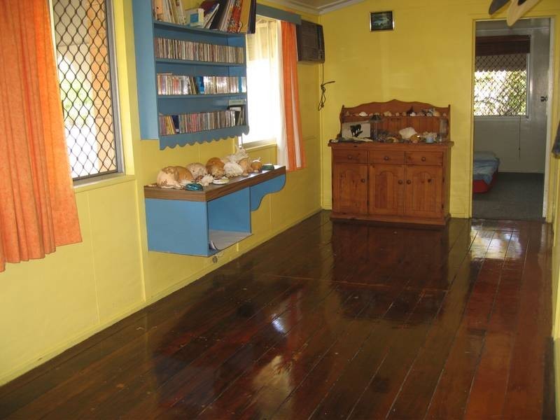 19 Smith Street, Proserpine QLD 4800